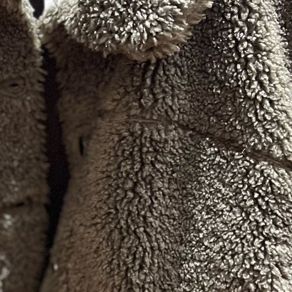 Lululemon Textured Fleece Button Jacket in Dark Olive Size 10 - Picture 8 of 14